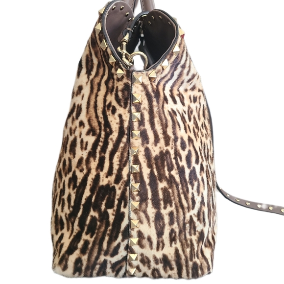 Garavani VALENTINO Exotic Leopard Calf Hair Leather Cavallini Handbag Rockstud - Picture 4 of 17
